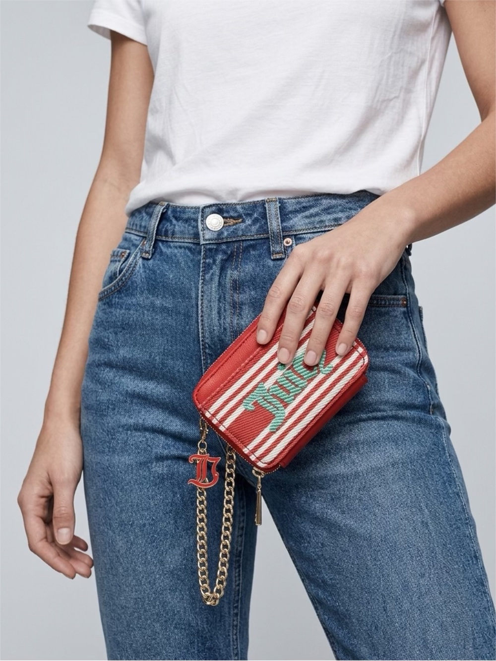 Juicy Couture♥️Striped Zip Wallet